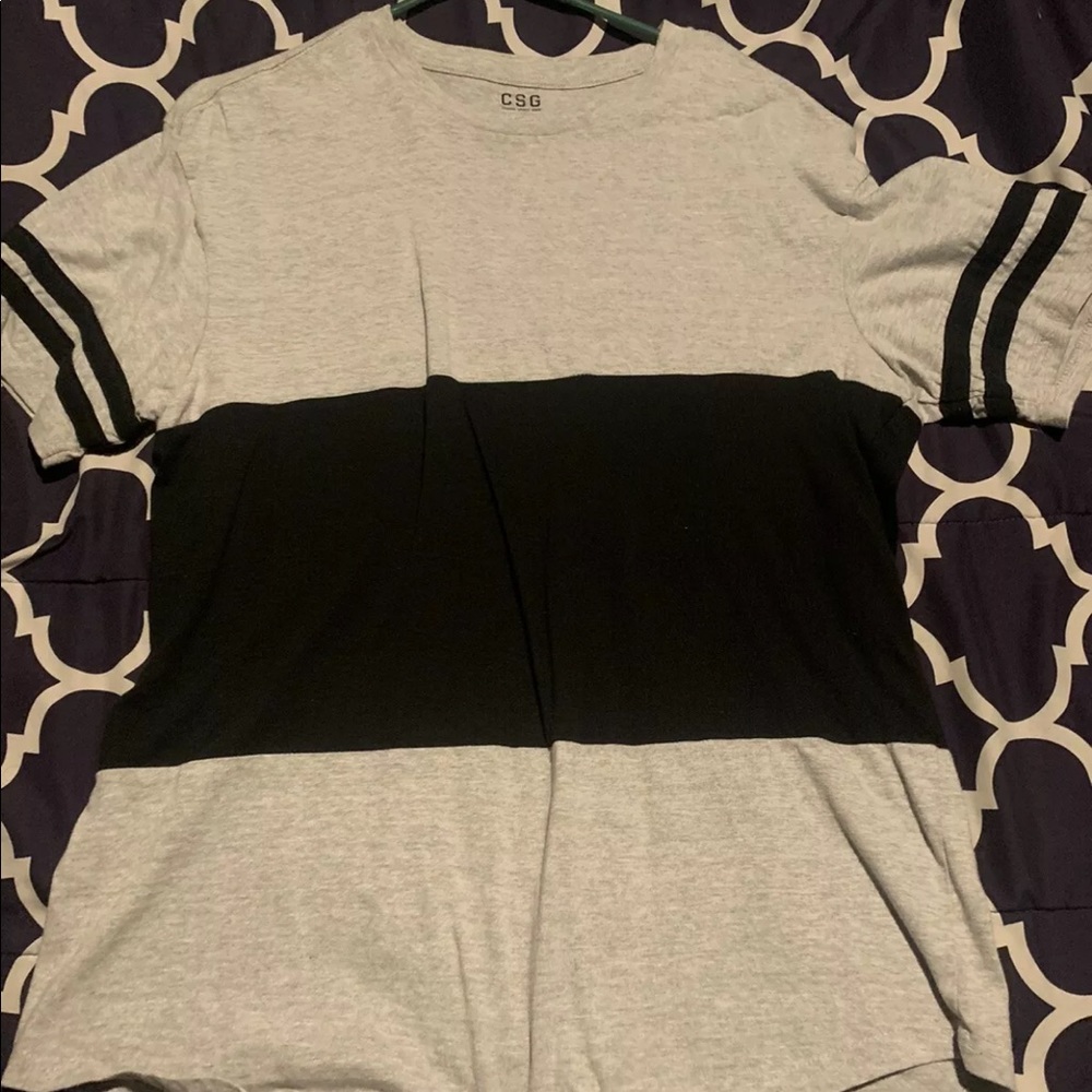 Men black and grey stripe t shirt xl